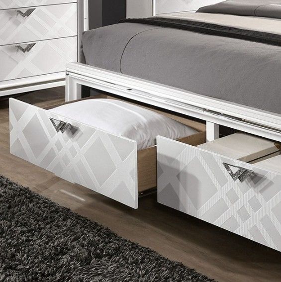 Furniture of America® Emmeline 4-Piece White Queen Bedroom Set-2