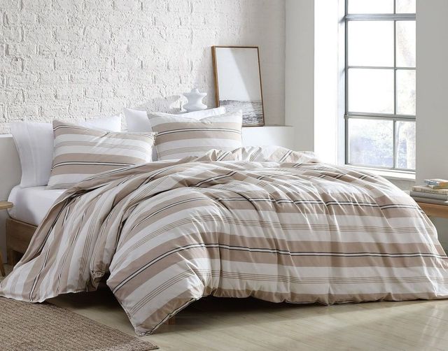 Hallmart Collectibles Oliver 3-Piece Neutral Stripe King Comforter Set-0