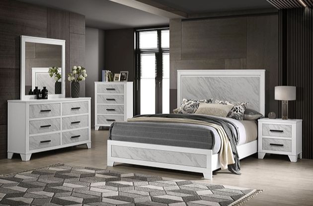 Furniture of America® Darlene White Queen Panel Bed-2