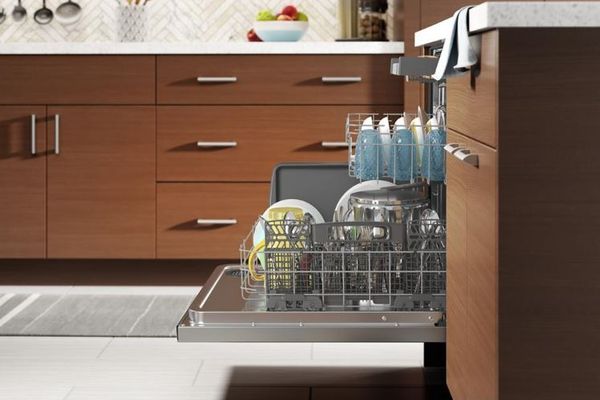 Whirlpool 24" Fingerprint Resistant Stainless Steel Built In Dishwasher