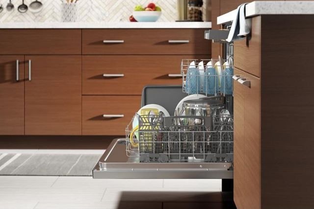Whirlpool® 24" Fingerprint Resistant Stainless Steel Built In Dishwasher-4