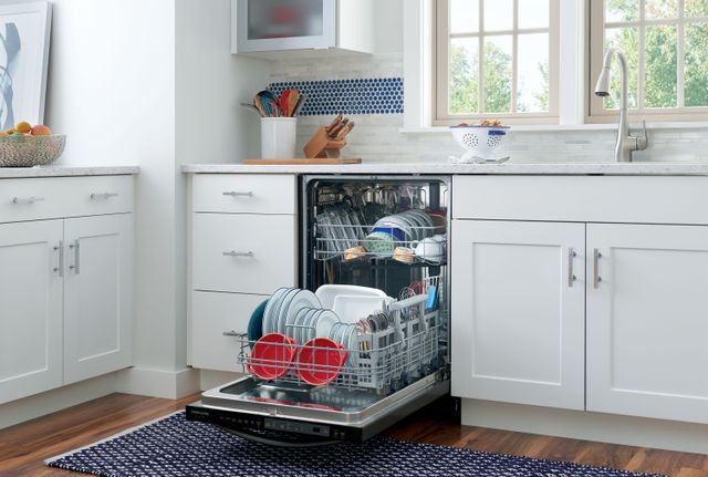 Frigidaire Gallery® 24" Stainless Steel Built In Dishwasher-10