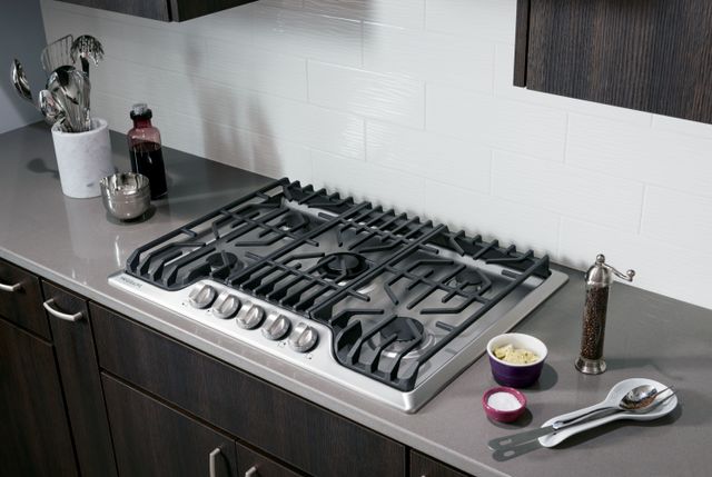 Frigidaire Professional® 30'' Stainless Steel Gas Cooktop-8