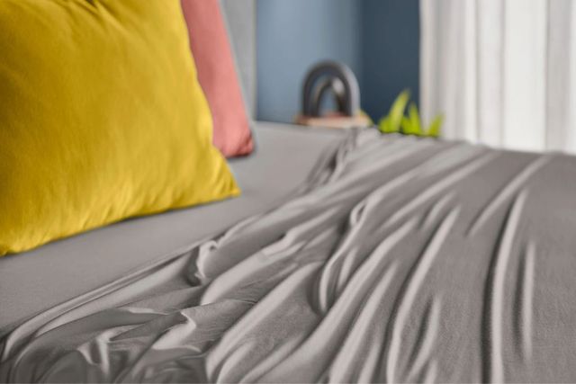 Tempur-Pedic® TEMPUR-Breeze® 3-Piece Graphite TENCEL™ Lyocell Twin XL Sheet Set-1