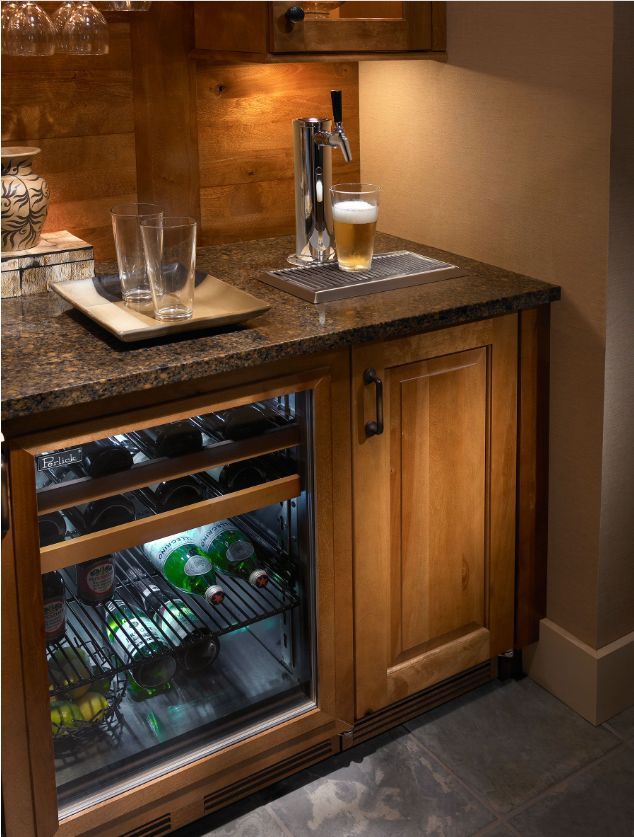 Perlick® Outdoor Signature Series 15" Panel Ready/Stainless Steel Beverage Dispenser Solid Door 1 Faucet-2