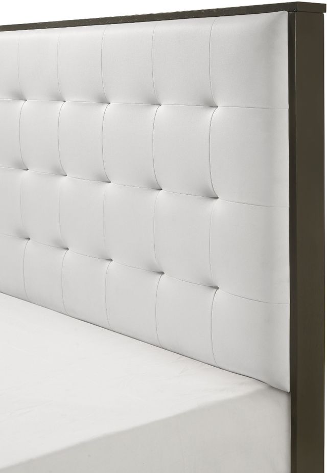 Crown Mark Sharpe Gray Queen Upholstered Panel Bed-2