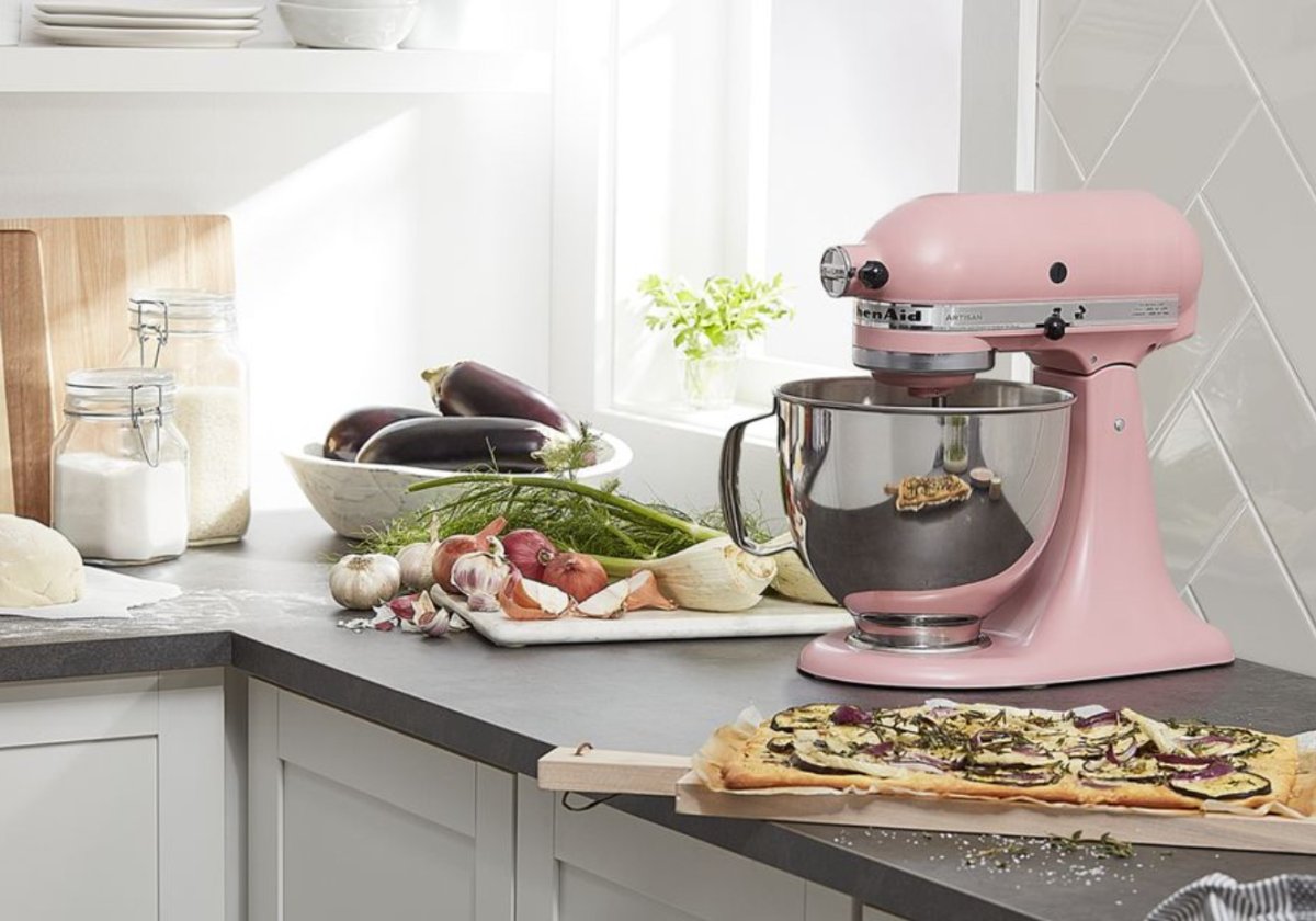 KitchenAid® Artisan® Series 5 Quart Matte Dried Rose Stand Mixer