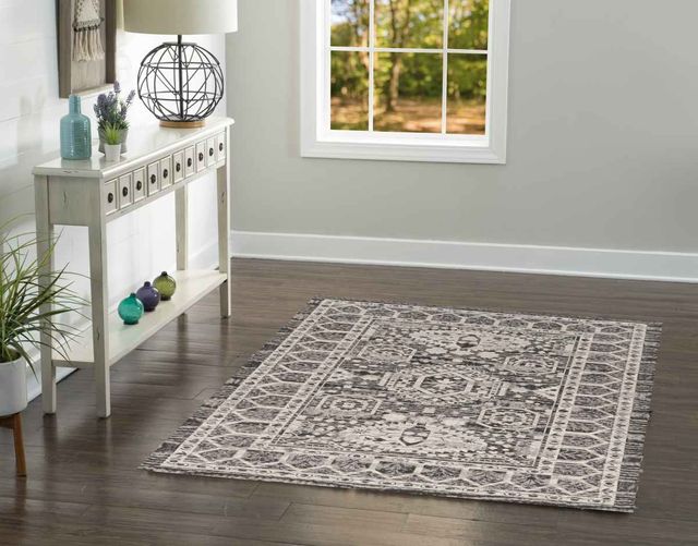 Linon Vintage Hamadan 5'x8' Area Rug-1