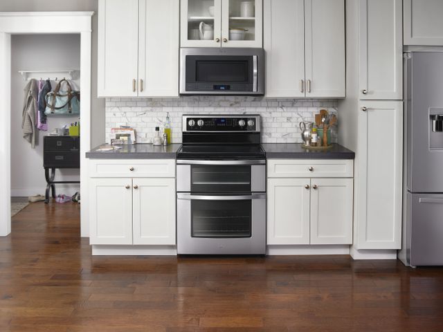 Whirlpool® 30" Stainless Steel Freestanding Double Oven Electric Range-6