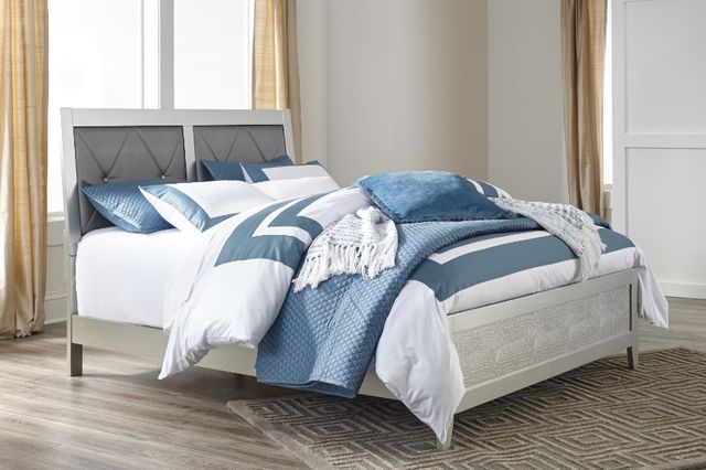 Signature Design by Ashley® Olivet 2-Piece Silver Queen Panel Bed Set-3