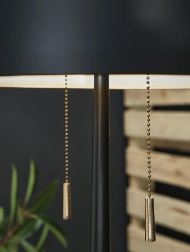 Signature Design by Ashley® Amadell Black/Gold Metal Floor Lamp-2