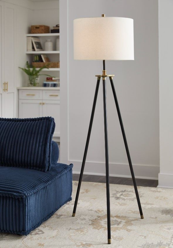 Signature Design by Ashley® Cashner Black/Gold Floor Lamp-4