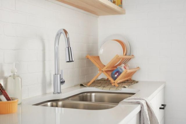 Peerless Flute™ Chrome 16" Single Handle Pull-Down Kitchen Faucet-3