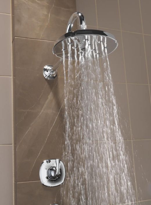 Delta Universal Showering Chrome 2.5 GPM H2Okinetic® Single-Setting Raincan Shower Head-2