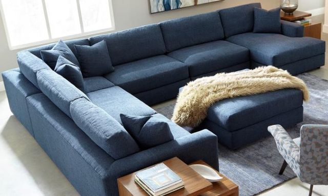 Huntington House 5-Piece Right-Arm Facing Sectional and Chaise-1
