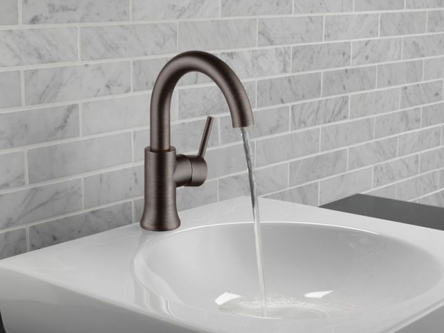 Delta Trinsic® Venetian Bronze 9" Single Handle Lever Bathroom Faucet-2