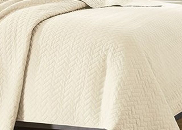 Olliix by Hampton Hill Ivory Queen Velvet Touch Coverlet Set-1