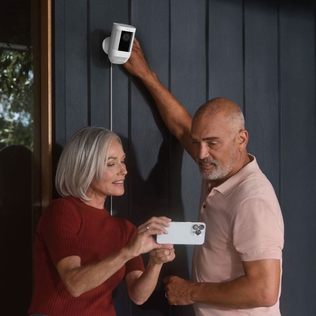 ring Black Spotlight Camera Pro Plug-In-4