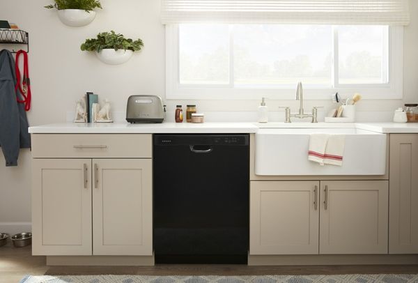 Amana 24" Black Front Control Built In Dishwasher with Midnight Interior