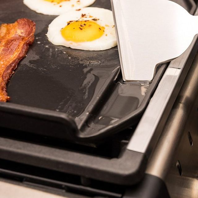 Broil King® Cast Iron Plancha-1