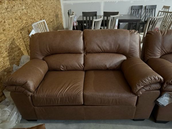 Clearance Signature Design by Ashley® WillowBend Caramel Loveseat-0
