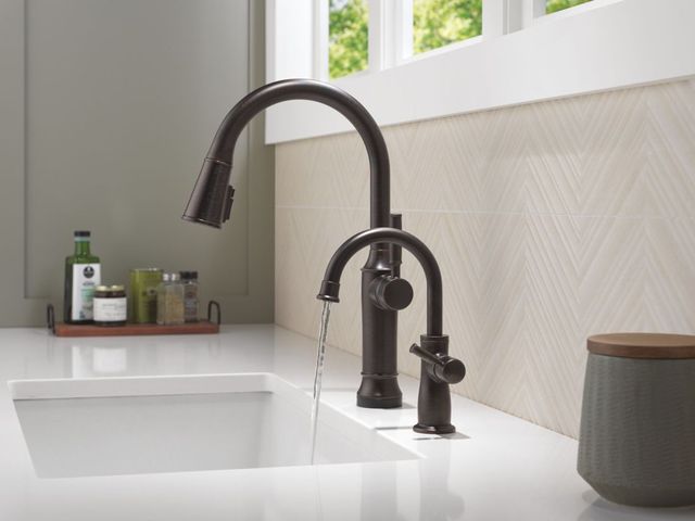 Delta Other Venetian Bronze Traditional Beverage Faucet-1