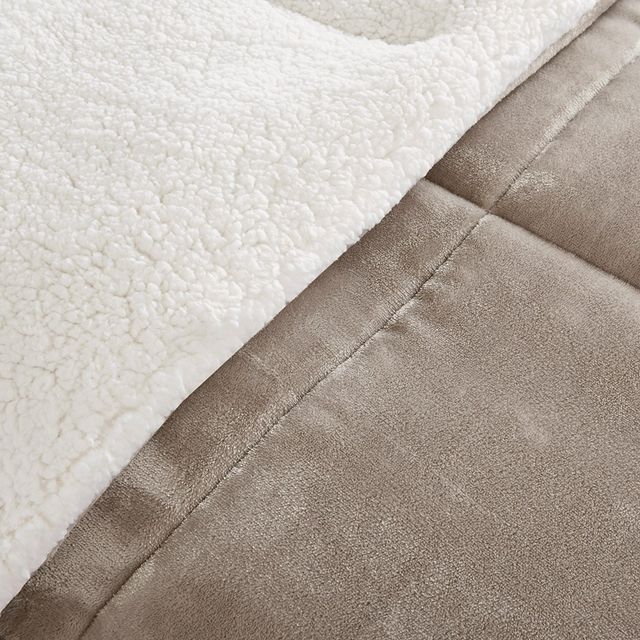 Olliix by Woolrich Alton Ivory and Taupe Full/Queen Plush to Sherpa Down Alternative Comforter Set-4