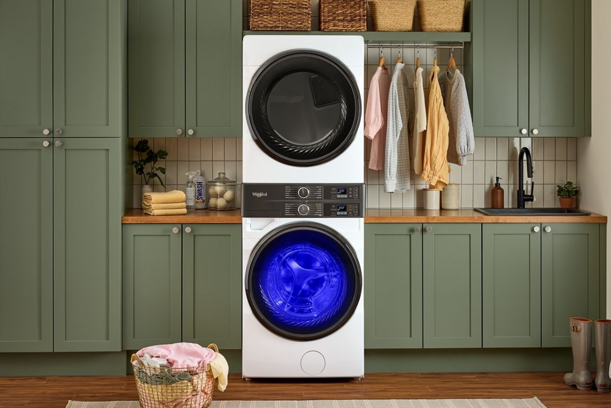 Whirlpool® White Gas Laundry Center, 4.5 Cu. Ft. Washer and 7.4 Cu