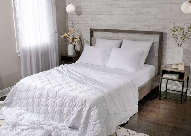 BEDGEAR® Dri-Tec® Performance White Split California King Sheet Set-3