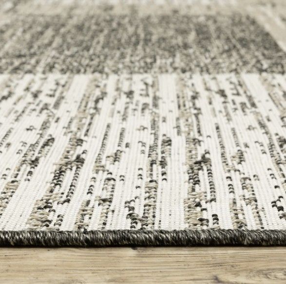 Oriental Weavers™ Gillian 5'x7' Style 1 Area Rug-4