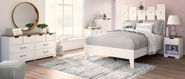 Signature Design by Ashley® Vaibryn 2-Piece White Full Platform Bed Set-3