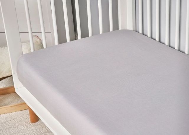 BEDGEAR® Hyper-Linen Performance® Light Gray Fitted Crib Sheet-4
