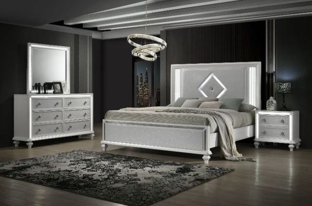 New Classic® Home Furnishings Stardust 4-Piece White Queen Panel Bedroom Set-1
