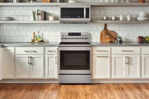 LG 30" PrintProof Stainless Steel Freestanding Electric Range
