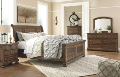 Signature Design by Ashley® Flynnter 2-Piece Medium Brown King Sleigh Storage Bed Set-3