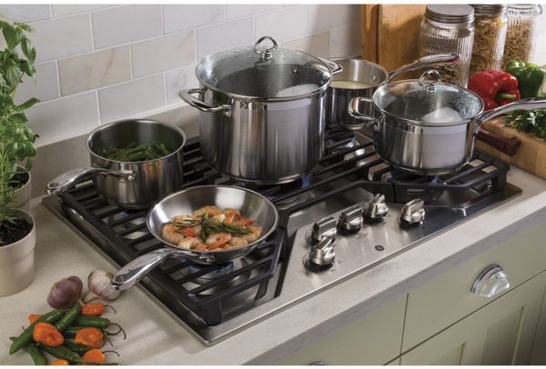 GE 30" Stainless Steel Gas Cooktop