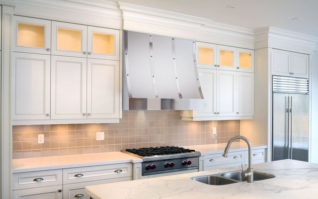 Elica Disegno Catania 36" Stainless Steel Modern Low-profile Wall Mount Range Hood-3