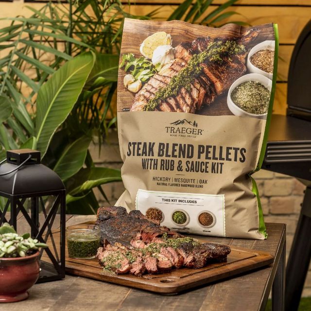 Traeger® Steak Blend Pellet Kit-2