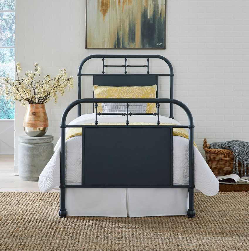 Liberty Furniture Metal Rod Bed - Thumbnail 3
