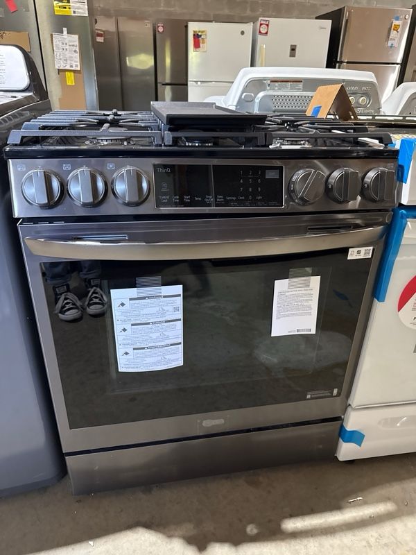 Clearance LG 30" PrintProof™ Black Stainless Steel Slide-In Gas Range-0