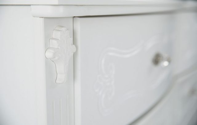 Signature Design by Ashley® Exquisite White Youth Chest-2