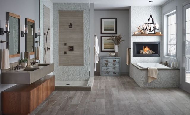 Brizo Essential™ Venetian Bronze® Hydrachoice Max® Square Body Spray Trim-1