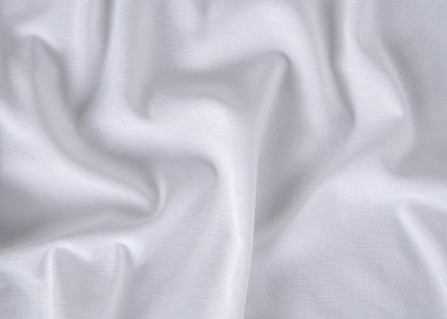BEDGEAR® Hyper-Linen Performance® Bright White Fitted Crib Sheet-2