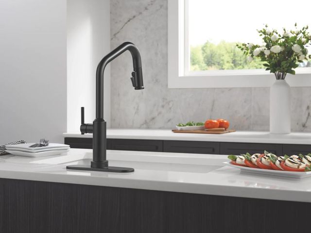 Delta Cordova™ Matte Black Touch2O® Technology Kitchen Faucet with Touchless Technology-1