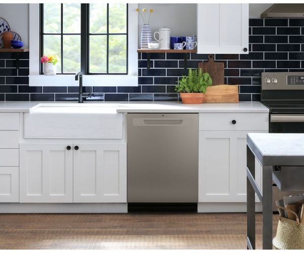 GE 24" Fingerprint Resistant Slate Built In Dishwasher