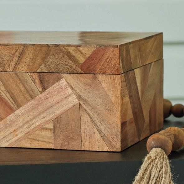 Signature Design by Ashley® Antford 2-Piece Brown Box Set-2