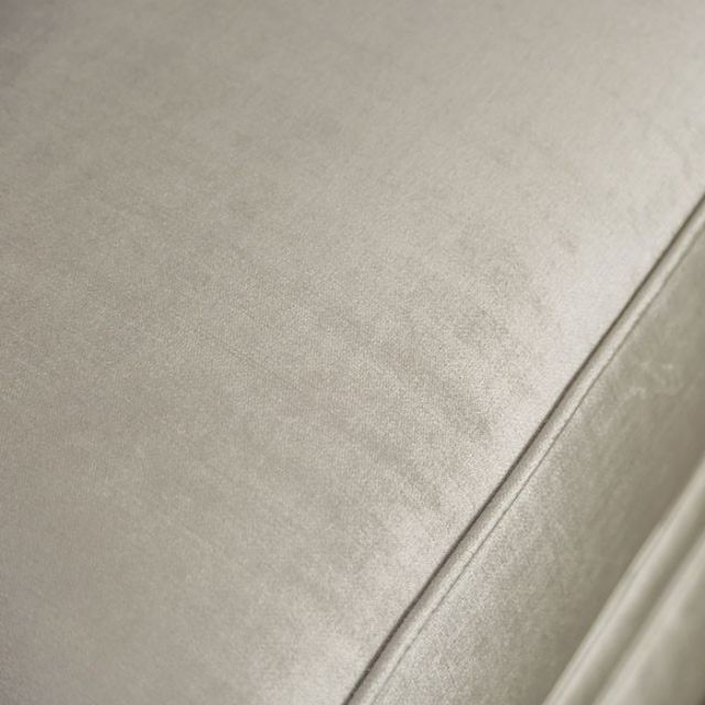 Furniture of America® Elicia Silver Loveseat-3