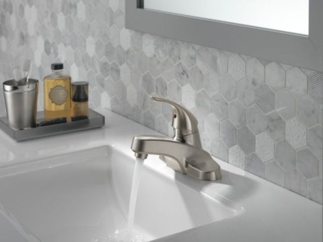 Peerless Core Brushed Nickel Single Handle Bathroom Faucet with Pop-Up-2