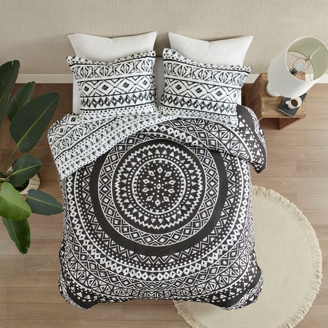 Olliix by Urban Habitat Allyson 3 Piece Cotton Black Full/Queen Comforter Mini Set-0