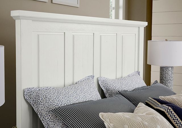 Vaughan-Bassett Maple Road Soft White Queen Mansion Bed-1